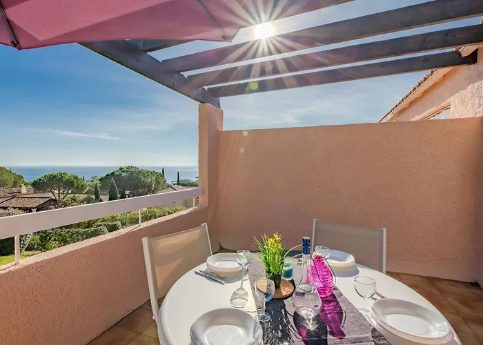 Les Coteaux De La Nartelle-17 By Interhome