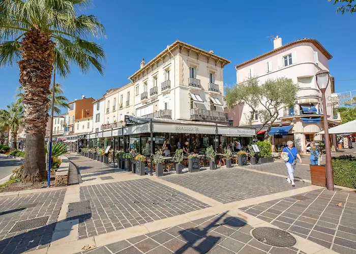 Les Coteaux De La Nartelle-17 By Interhome *