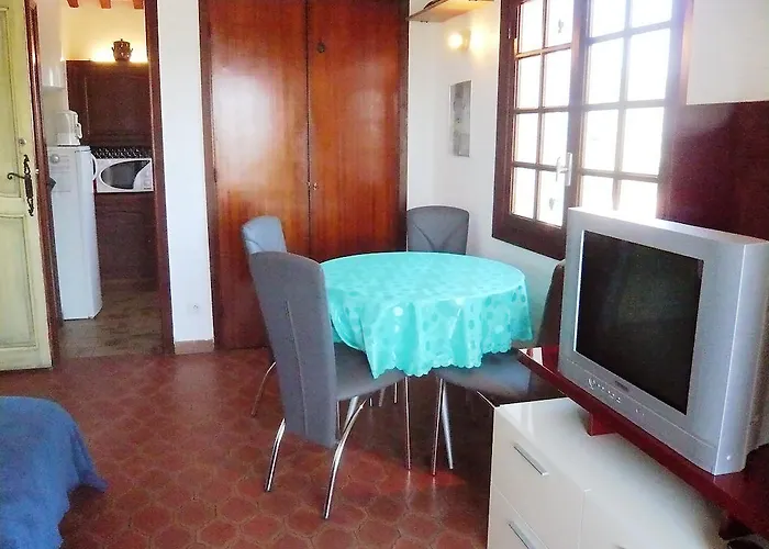 Les Coteaux De La Nartelle-17 By Interhome